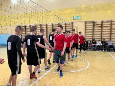 5 февраля, начались соревнования среди школ Володарского района по волейболу